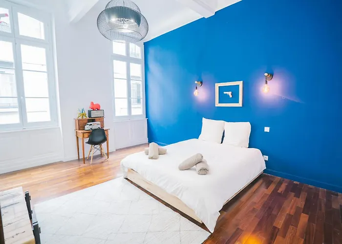 Luxueux-climatisation-3 Chambres-2sdb-garage -aj *