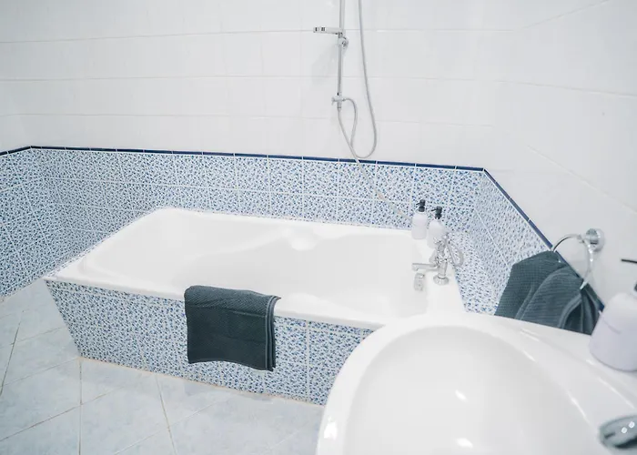 Luxueux-climatisation-3 Chambres-2sdb-garage -aj Апартаменты Каркассон