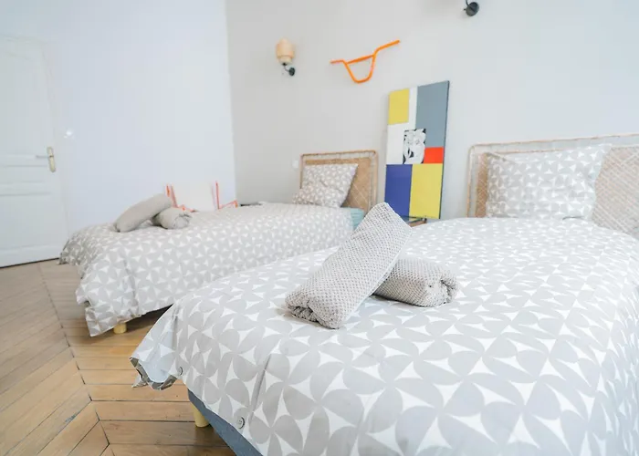 Luxueux-climatisation-3 Chambres-2sdb-garage -aj * Carcassonne