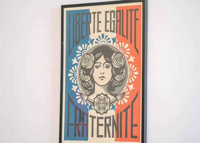 Luxueux-climatisation-3 Chambres-2sdb-garage -aj